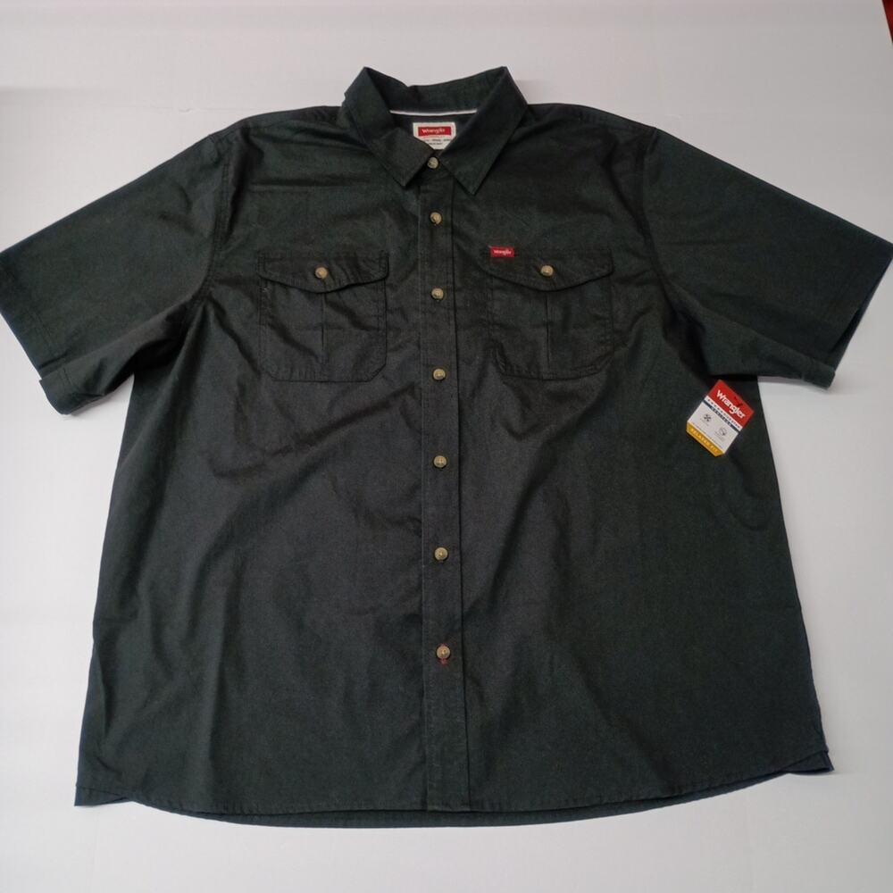 Wrangler Men's Relaxed Woven Button Up Shirt Size 2XL Black‎